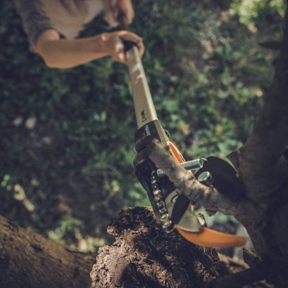 Foarfeca de gradina FISKARS PowerGear UPX82