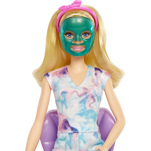Papusa BARBIE Salonul de cosmetica MTHCM82O, 3 ani+, multicolor