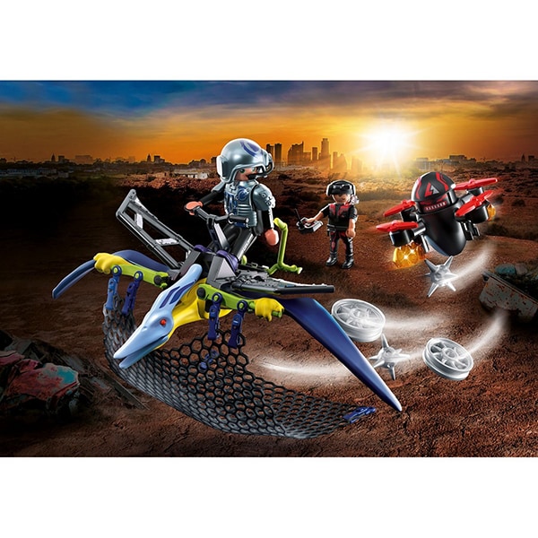 Set figurine PLAYMOBIL Dino Rise - Pteranodon Lovitura dronei PM70628, 5 ani+, multicolor