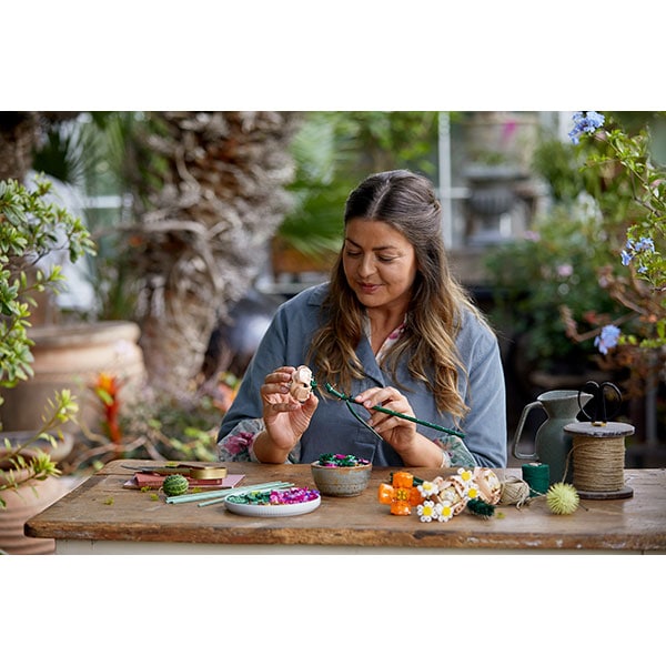 LEGO Botanicals: Buchet de flori 10280, 18 ani+, 756 piese