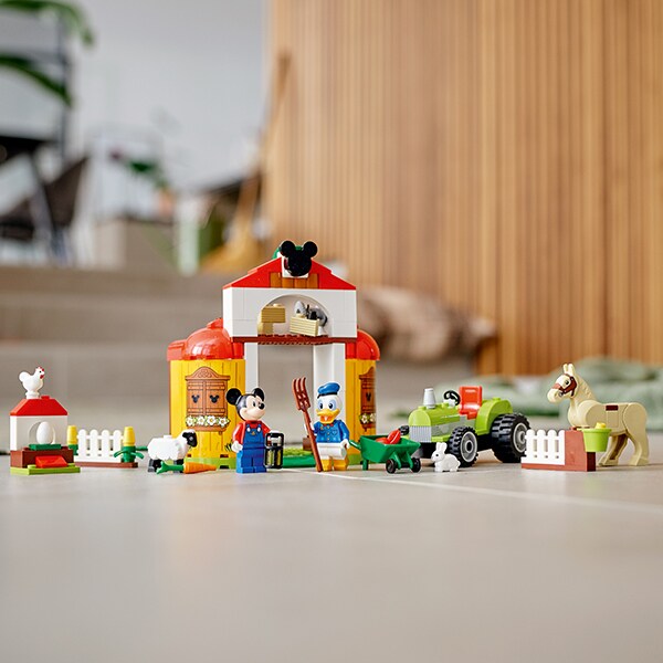 LEGO Mickey and Friends: Ferma lui Mickey Mouse si Donald Duck 10775, 4 ani+, 118 piese
