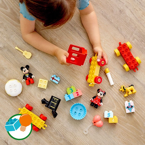LEGO Duplo: Trenul zilei aniversare Mickey si Minnie 10941, 2 ani+, 22 piese