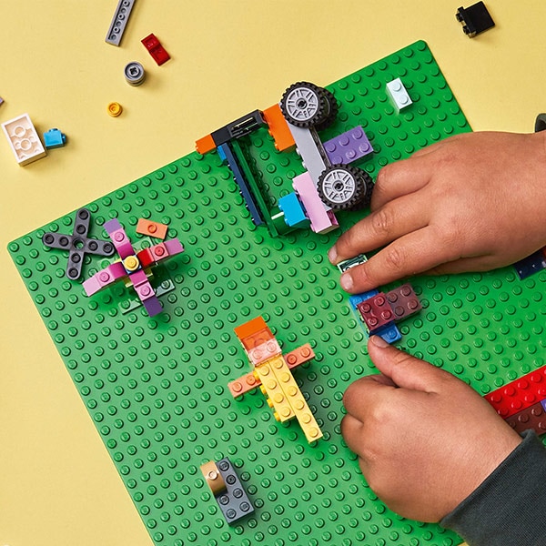 LEGO Classic: Placa de baza verde 11023, 4 ani+, 1 piesa