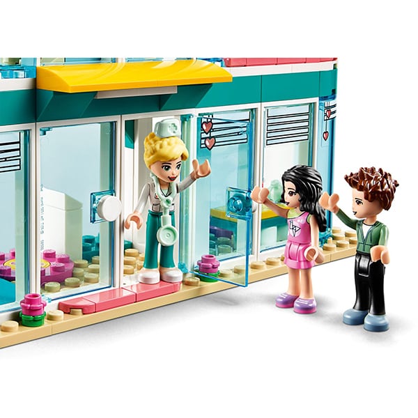 LEGO Friends: Spitalul orasului Heartlake 41394, 6 ani+, 379 piese