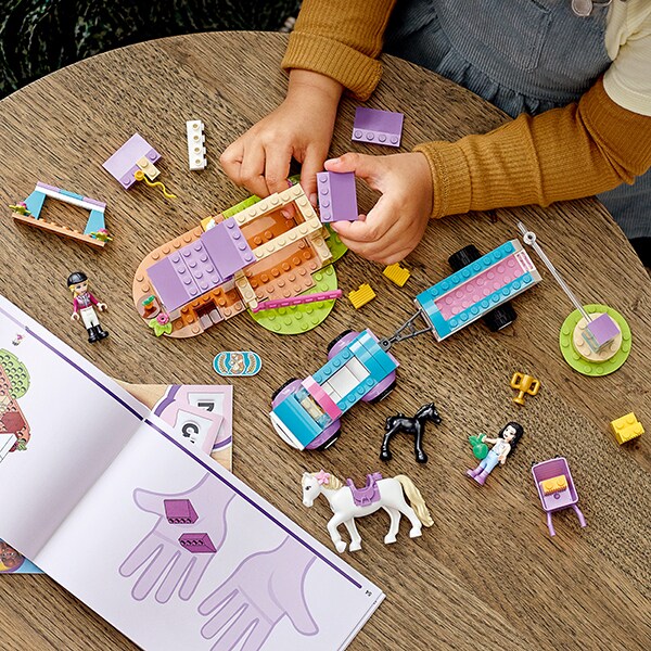 LEGO Friends: Remorca si dresaj de cai 41441, 4 ani+, 148 piese