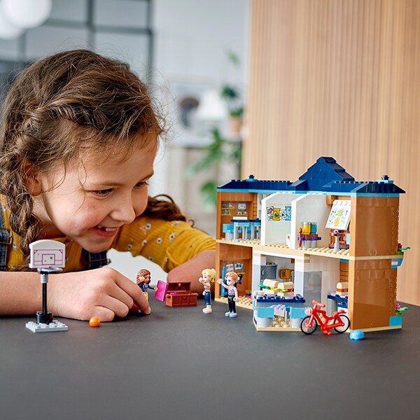LEGO Friends: Scoala orasului Heartlake 41682, 6 ani+, 605 piese