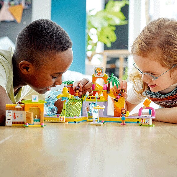 LEGO Friends: Parc acvatic 41720, 6 ani+, 373 piese