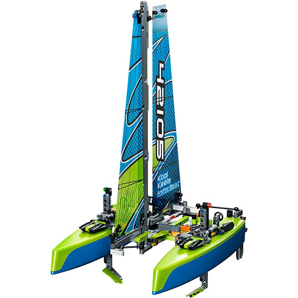 LEGO Technic: Catamaran 42105, 8 ani+, 404 piese