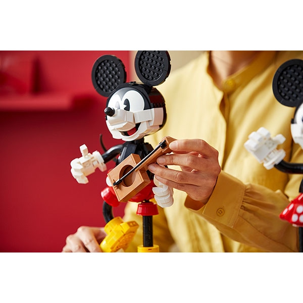 LEGO Disney: Personaje construibile Mickey Mouse si Minnie Mouse 43179, 18 ani+, 1739 piese