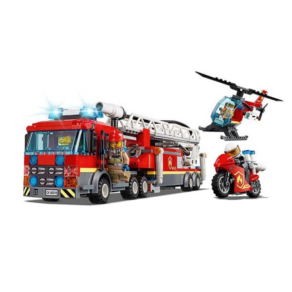 LEGO City: Fire - Divizia pompierilor din centrul orasului 60216, 6 ani+, 943 piese