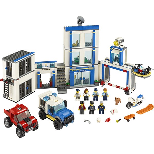 LEGO City: Police - Sectie de politie 60246, 6 ani+, 743 piese