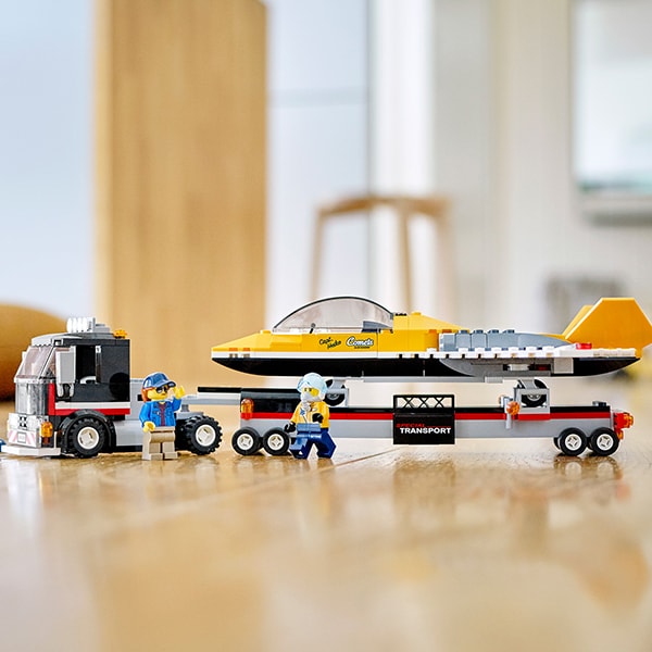 LEGO City: Transportor de avion cu reactie pentru spectacol aviatic 60289, 5 ani+, 281 piese