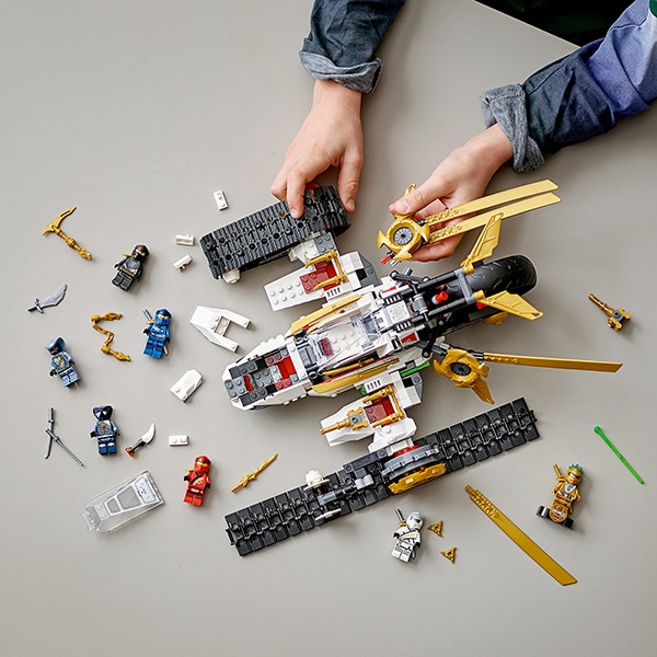 LEGO Ninjago: Ultra Sonic Raider 71739, 9 ani+, 725 piese