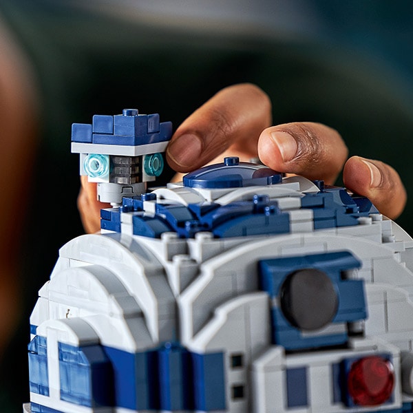 LEGO Star Wars: R2-D2 75308, 18 ani+, 2314 piese