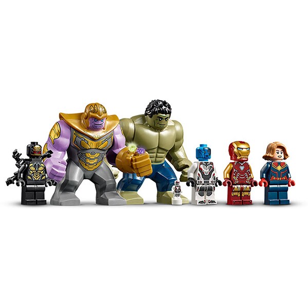 LEGO Super Heroes: Batalia combinata a Razbunatorilor 76131, 8 ani+, 699 piese