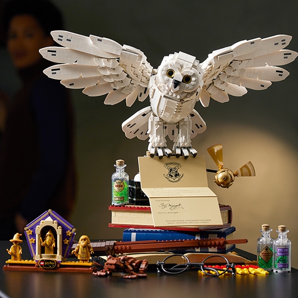 LEGO Harry Potter: Embleme Hogwarts - Editie de colectie 76391, 18 ani+, 3010 piese