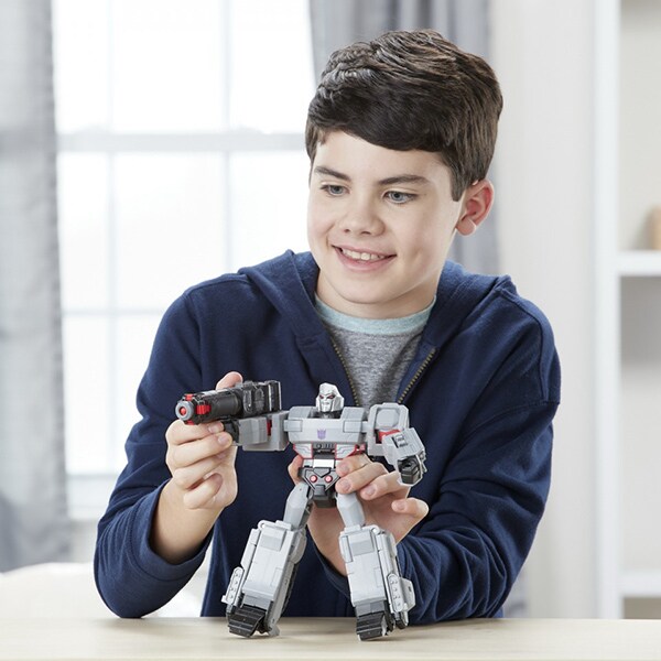 Figurina TRANSFORMERS Ultimate Robot Megatron Fusion Mega Shot E1885_E2066, 6 ani+, gri-rosu