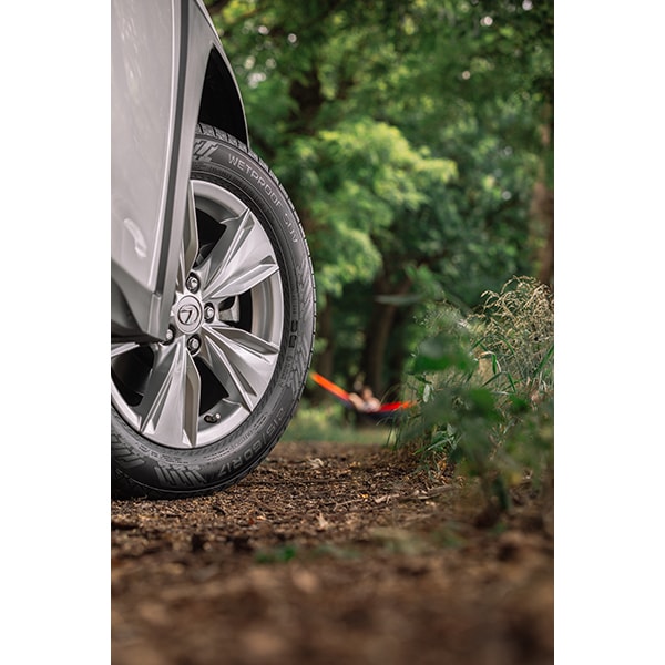 Anvelopa vara NOKIAN WETPROOF SUV 215/60R17 100V