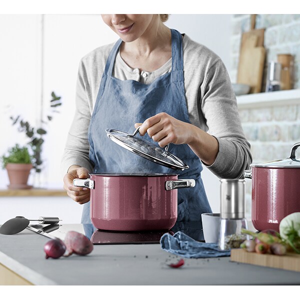 Oala WMF Fusiontec Rose Quartz, 3.7l, 20cm, otel, visiniu