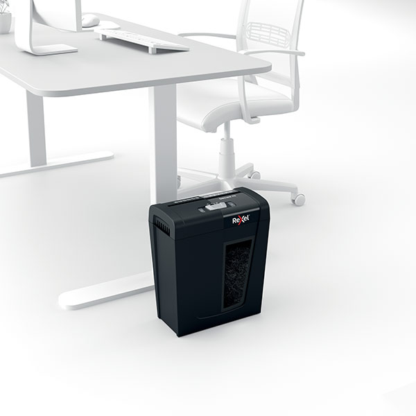 Distrugator documente manual REXEL SECURE X8, 8 coli, 14l, Cross-cut, negru