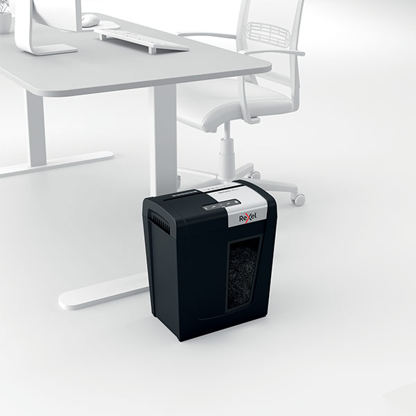 Distrugator documente manual REXEL SECURE MC6, 6 coli, 18l, Micro-cut, negru