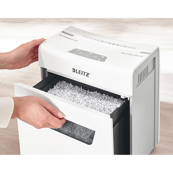 Distrugator documente manual LEITZ IQ Protect 3M P5, 3 coli, 10l, Micro-Cut, alb