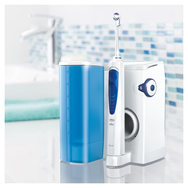 Irigator bucal ORAL-B Oxyjet, 5 trepte de intensitate, 4 capete intradentare, 600ml, alb