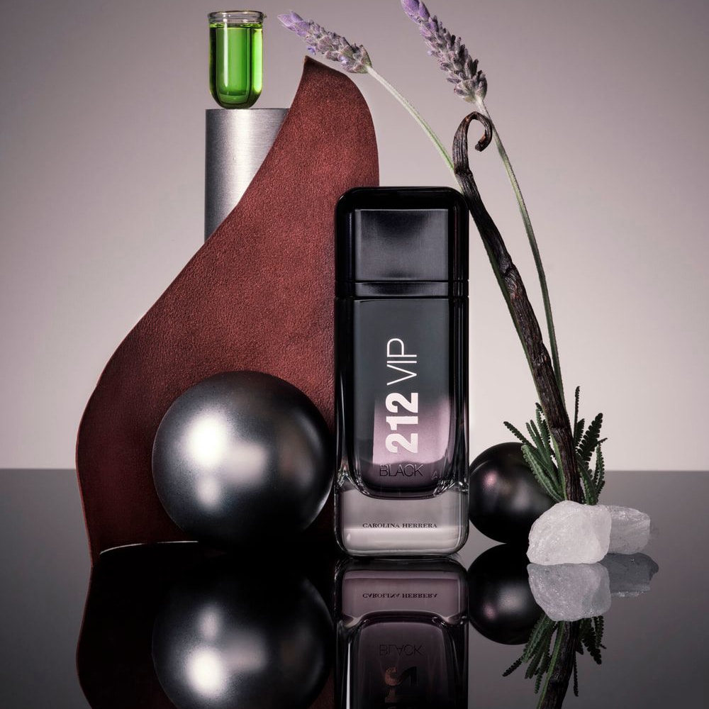 Apa de parfum CAROLINA HERRERA 212 VIP Black, Barbati, 100ml