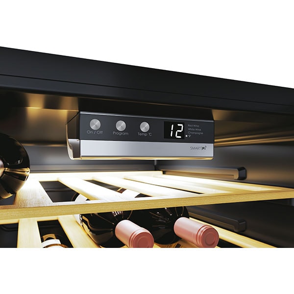Racitor de vinuri CANDY CWC 200EELW/N, 81 sticle, H 146 cm, Clasa G, Wi-Fi, negru