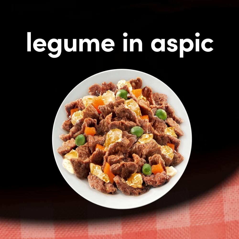 Hrana umeda pentru caini CESAR, Adult, Vita si legume in aspic, 24 x 100 g