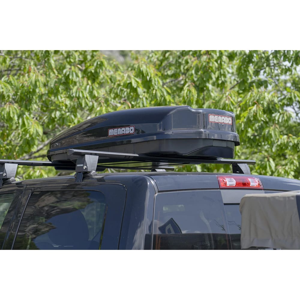 Cutie portbagaj MENABO Satellite, 330l, negru lucios
