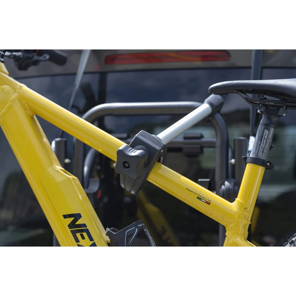 Suport biciclete MENABO Cobra 3 Plus, Prindere pe haion, 3 biciclete