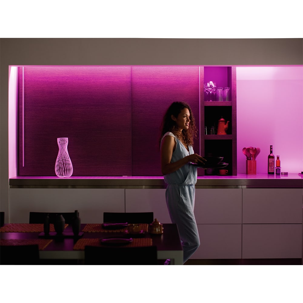 Banda LED Smart PHILIPS Hue Lightstrip Plus, RGBW, 20W, 1600lm, 2m