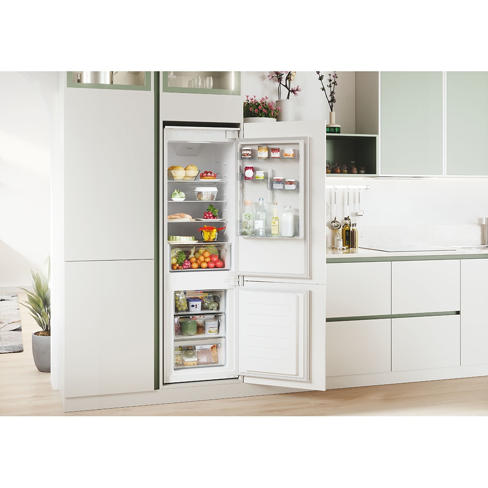 Combina frigorifica incorporabila CANDY CBL3518E, Low Frost, 263 l, H 177 cm, Clasa E