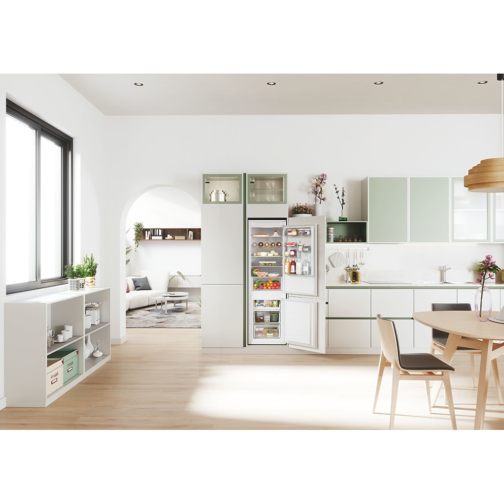 Combina frigorifica incorporabila CANDY CBT3518EW, No Frost, 248 l, H 177 cm, Clasa E, Wi-Fi