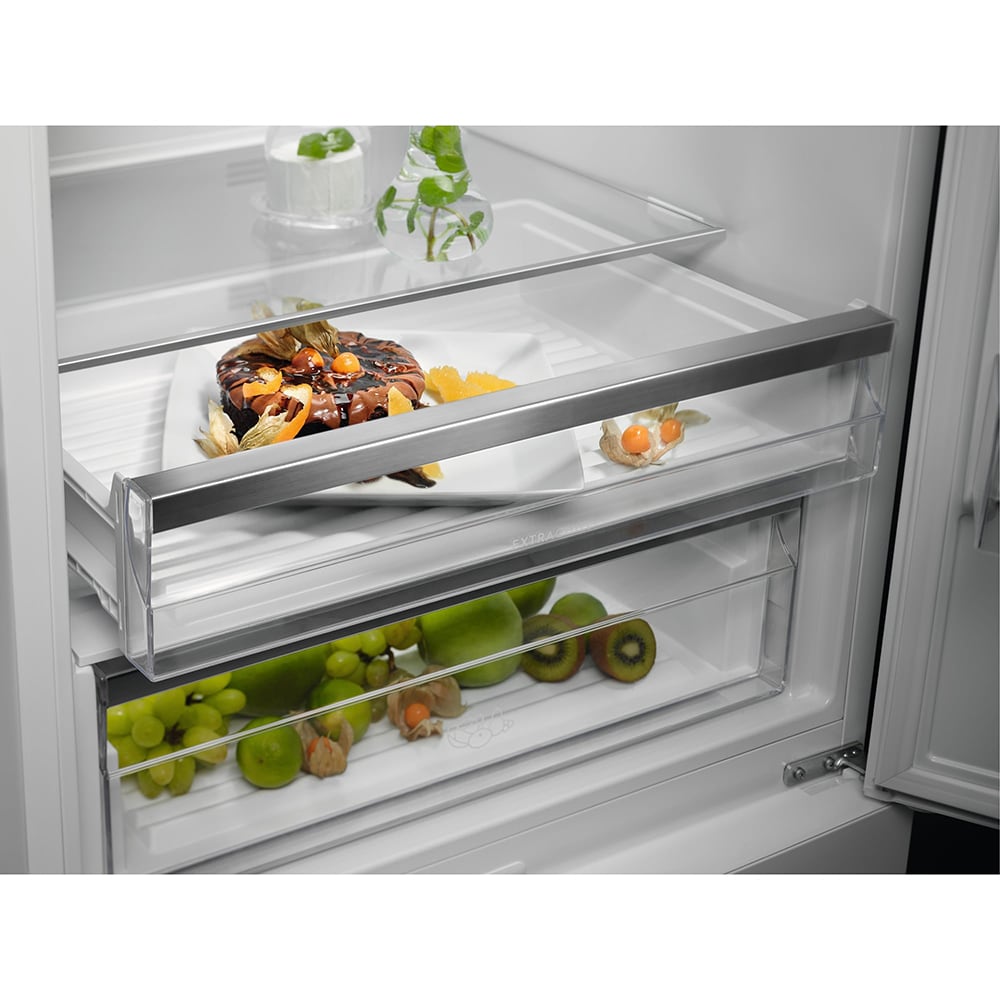 Combina frigorifica ELECTROLUX LNT7MF46X2, No Frost, 481 l, H 192 cm, Clasa F, inox
