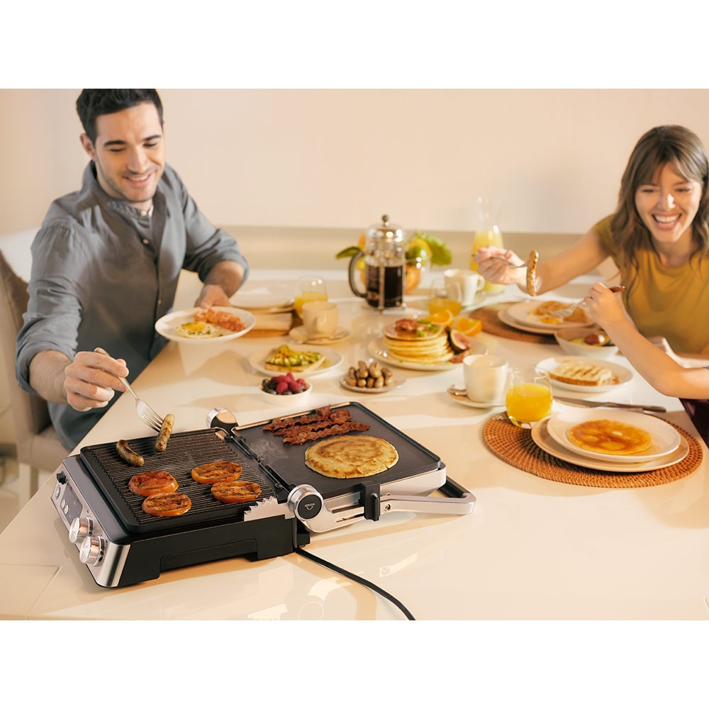 Gratar electric BRAUN MultiGrill 7 CG 7044, 2000W, argintiu-negru