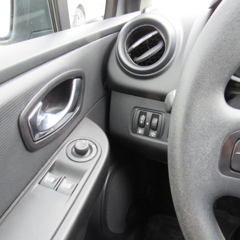 Renault Clio 4 Authentique 1.5 dci 75 cp J990246