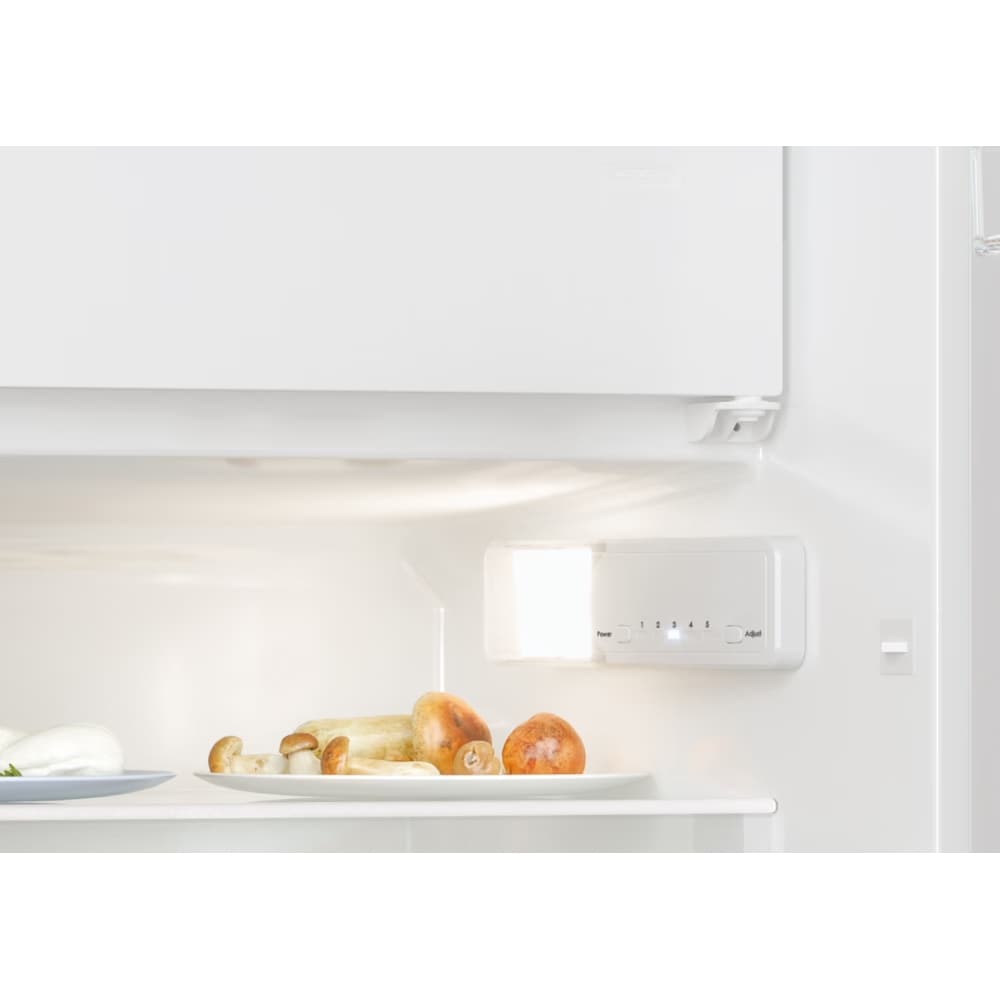 Frigider incorporabil cu o usa CANDY CM4SE68W, 111 l, H 82.6 cm, Clasa E