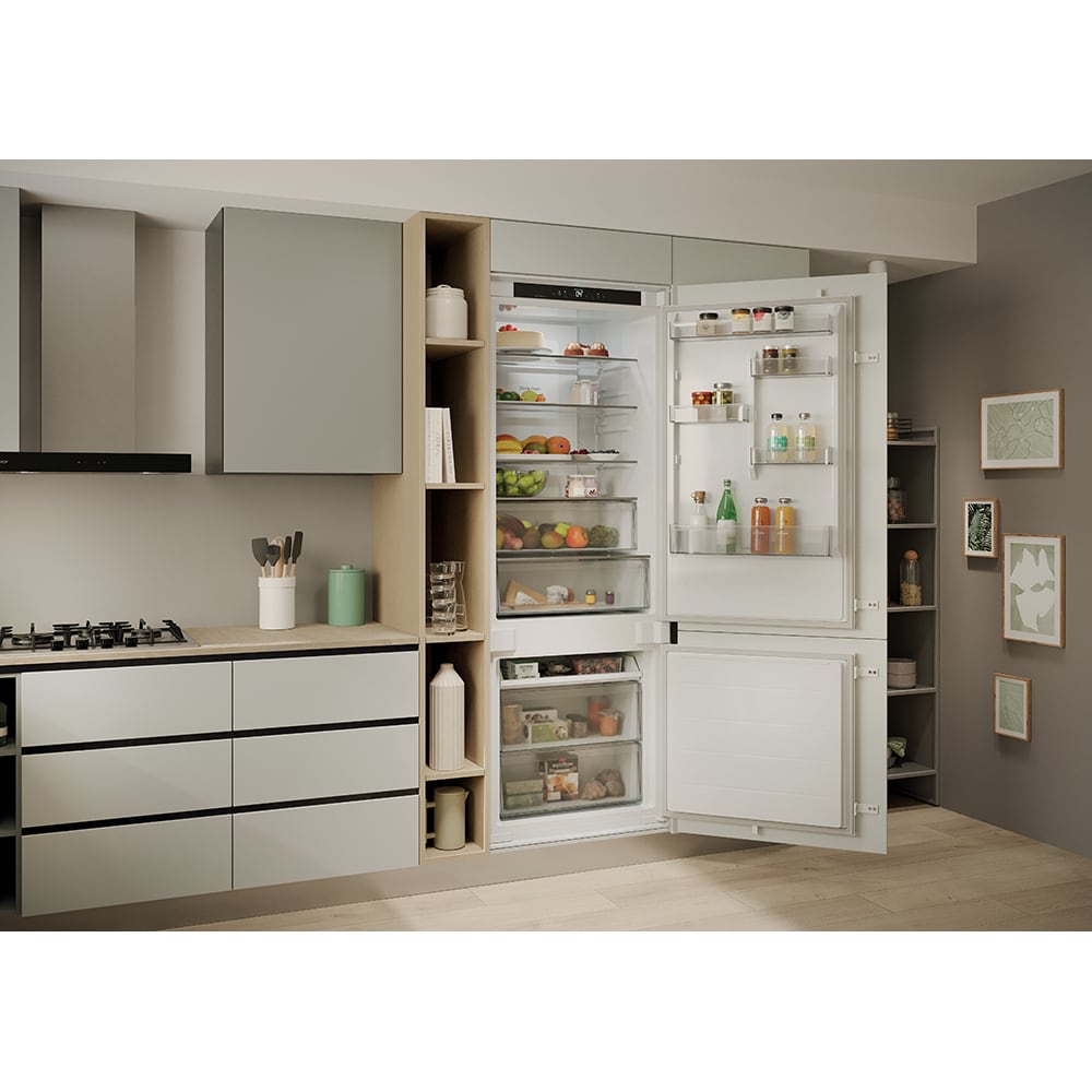 Combina frigorifica incorporabila CANDY CNBQT3719EW, Total No Frost, 382 l, H 193.5 cm, Clasa E, Wi-Fi