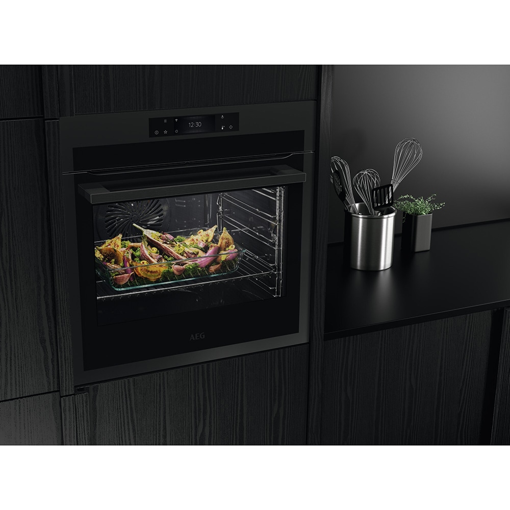 Cuptor incorporabil AEG BPE748380T, Electric, Autocuratare pirolitica, 71 l, Clasa A++, negru