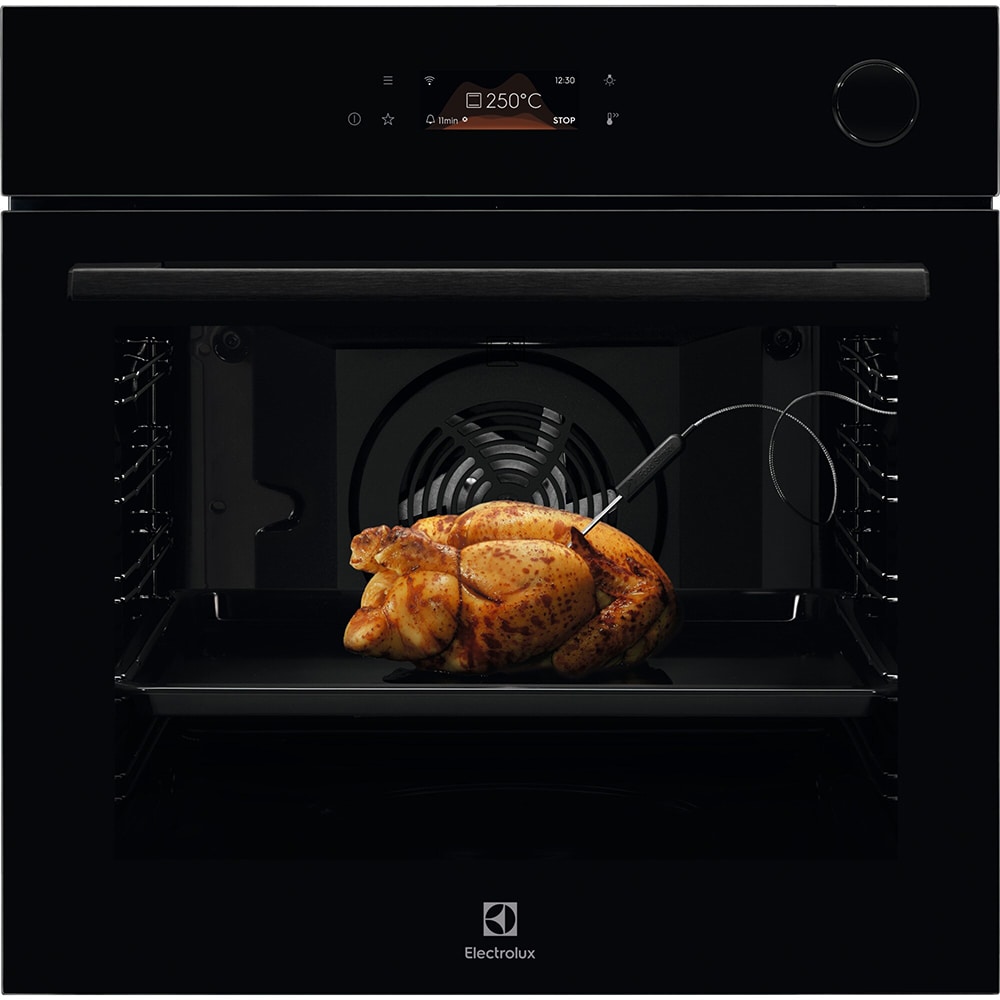 Cuptor incorporabil ELECTROLUX EOC8P39WZ, Electric, Gatire cu abur, Autocuratare pirolitica, 72 l, Clasa A+, Wi-Fi, negru