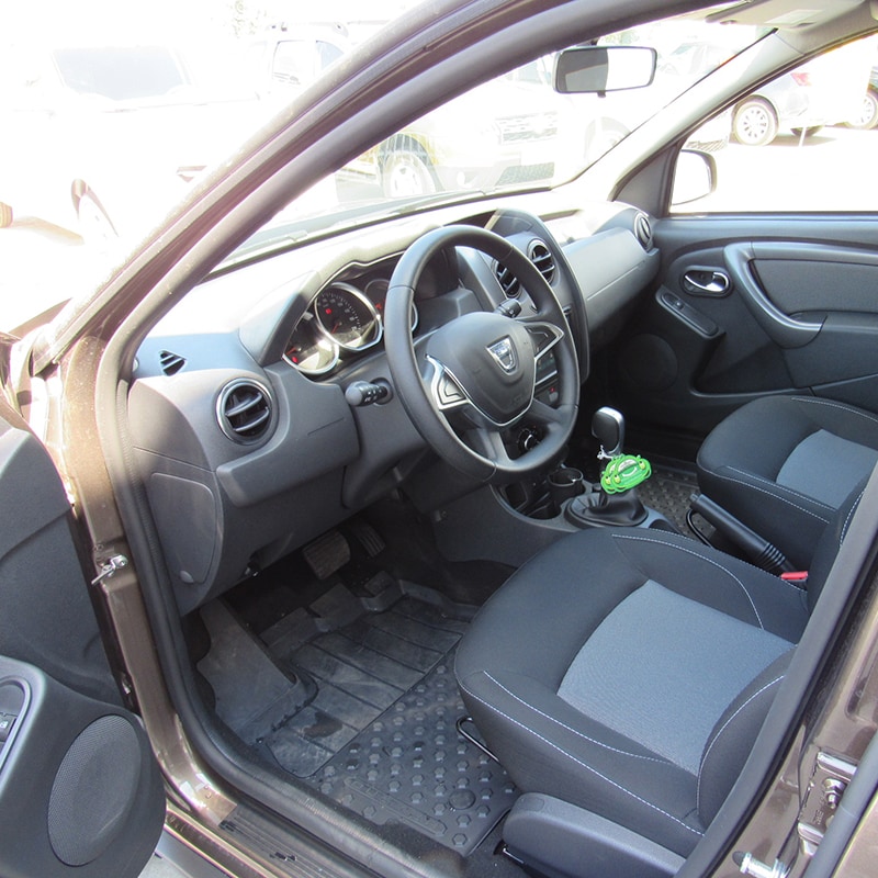 Dacia Duster Laureate 4x2, EDC 1.5 dci 109 cp