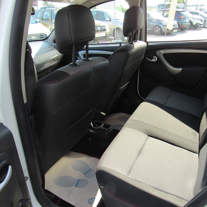 Dacia Duster Laureate 4 x 4 1.5 dci 110 cp alb
