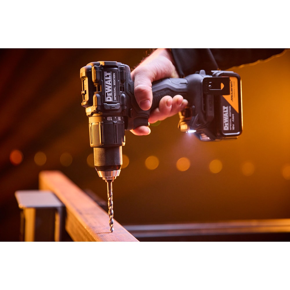 Masina de gaurit si insurubat cu percutie DEWALT x McLaren F1 Team DCD86MM1T-QW, 1x4Ah, 18V, 2000RPM, 90Nm