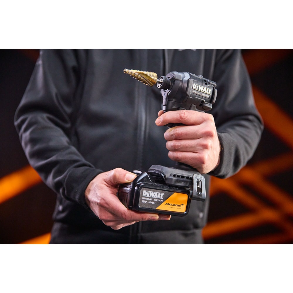 Masina de insurubat si gaurit cu impact DEWALT DCF86MM1T-QW x McLaren F1 Team, 18V, 1x4Ah, 206Nm