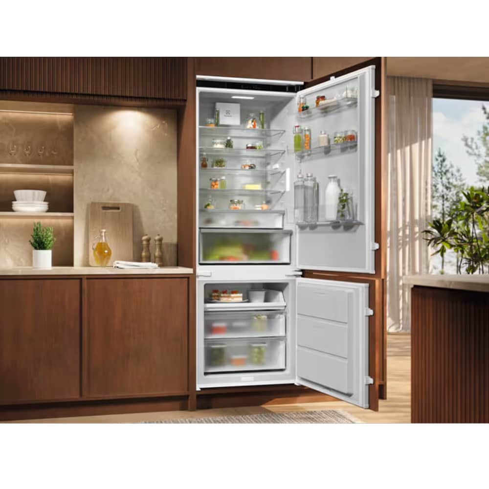Combina frigorifica incorporabila ELECTROLUX ENG8TD75S, No Frost, 375 l, H 188.4 cm, Clasa D