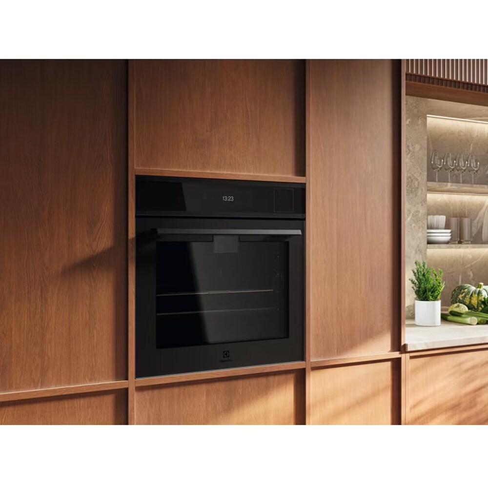 Cuptor incorporabil ELECTROLUX EOA9S3DC, Electric, SteamPro, Autocuratare cu abur, 70 l, Clasa A++, negru