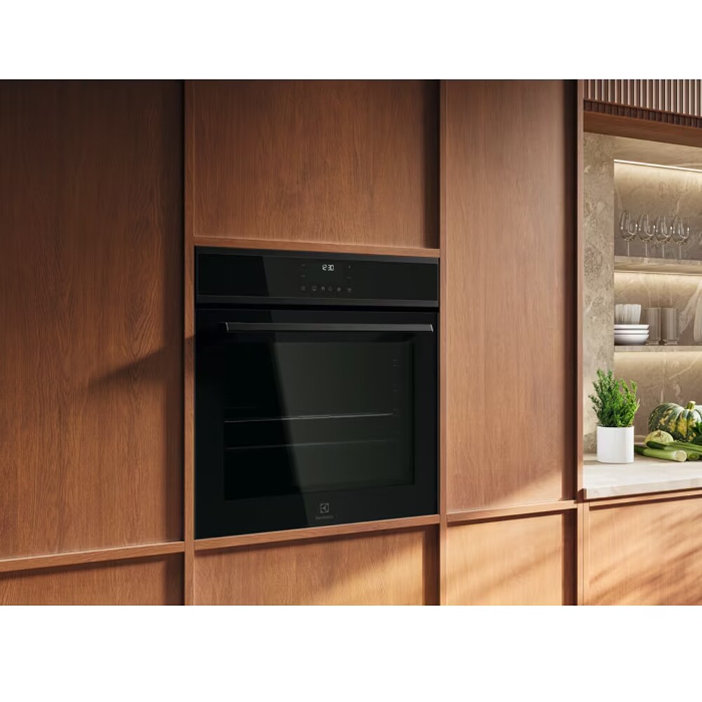 Cuptor incorporabil ELECTROLUX SurroundCook EOD7C36H, Electric, SteamBake, Autocuratare catalitica, 72 l, Clasa A+, negru