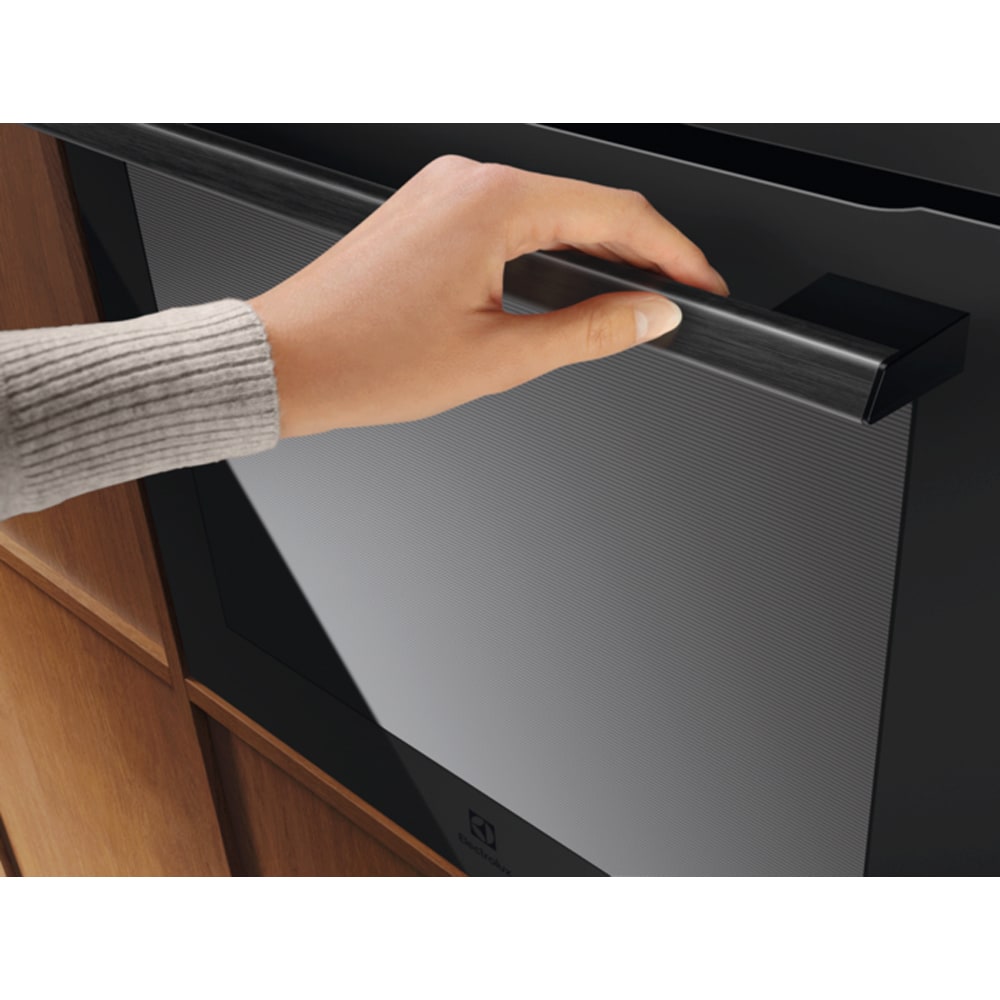 Cuptor incorporabil ELECTROLUX EOE9P3ST, Electric, Autocuratare pirolitica, 71 l, Clasa A++, Wi-Fi, negru